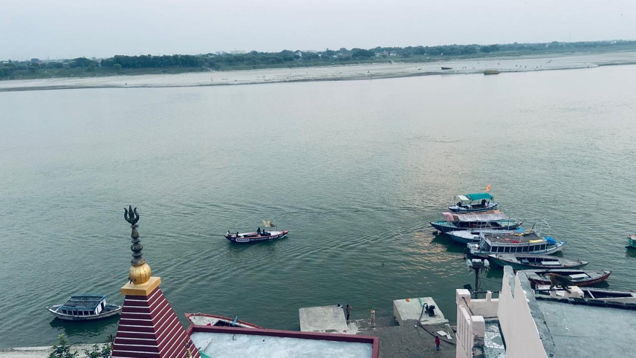 Tandon Lodge On The Ganga Ghat Homestay Varanasi Exterior foto