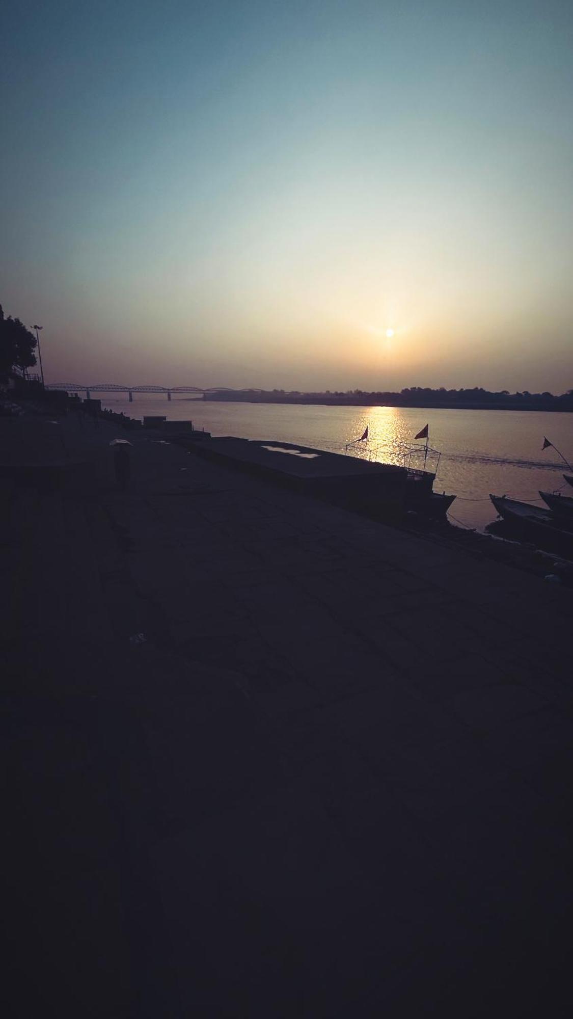 Tandon Lodge On The Ganga Ghat Homestay Varanasi Exterior foto