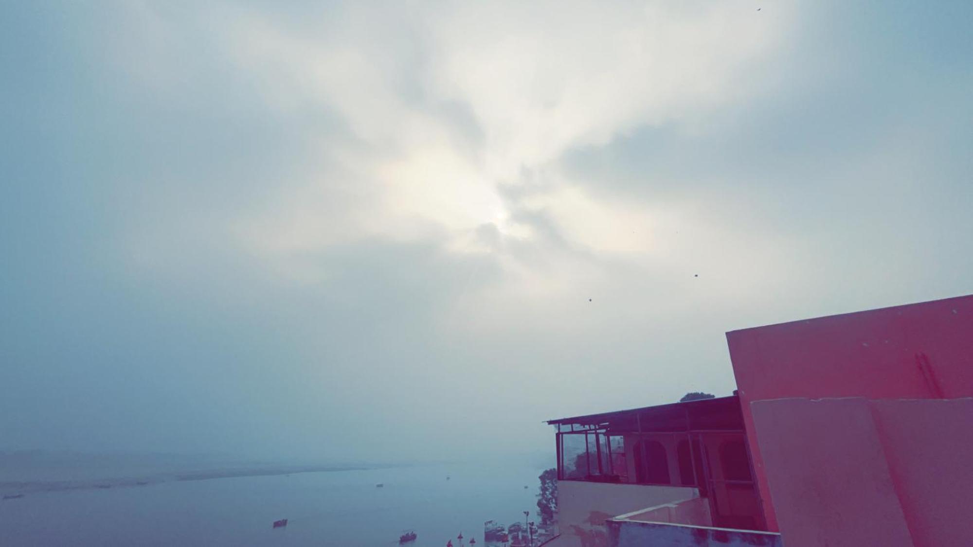 Tandon Lodge On The Ganga Ghat Homestay Varanasi Exterior foto