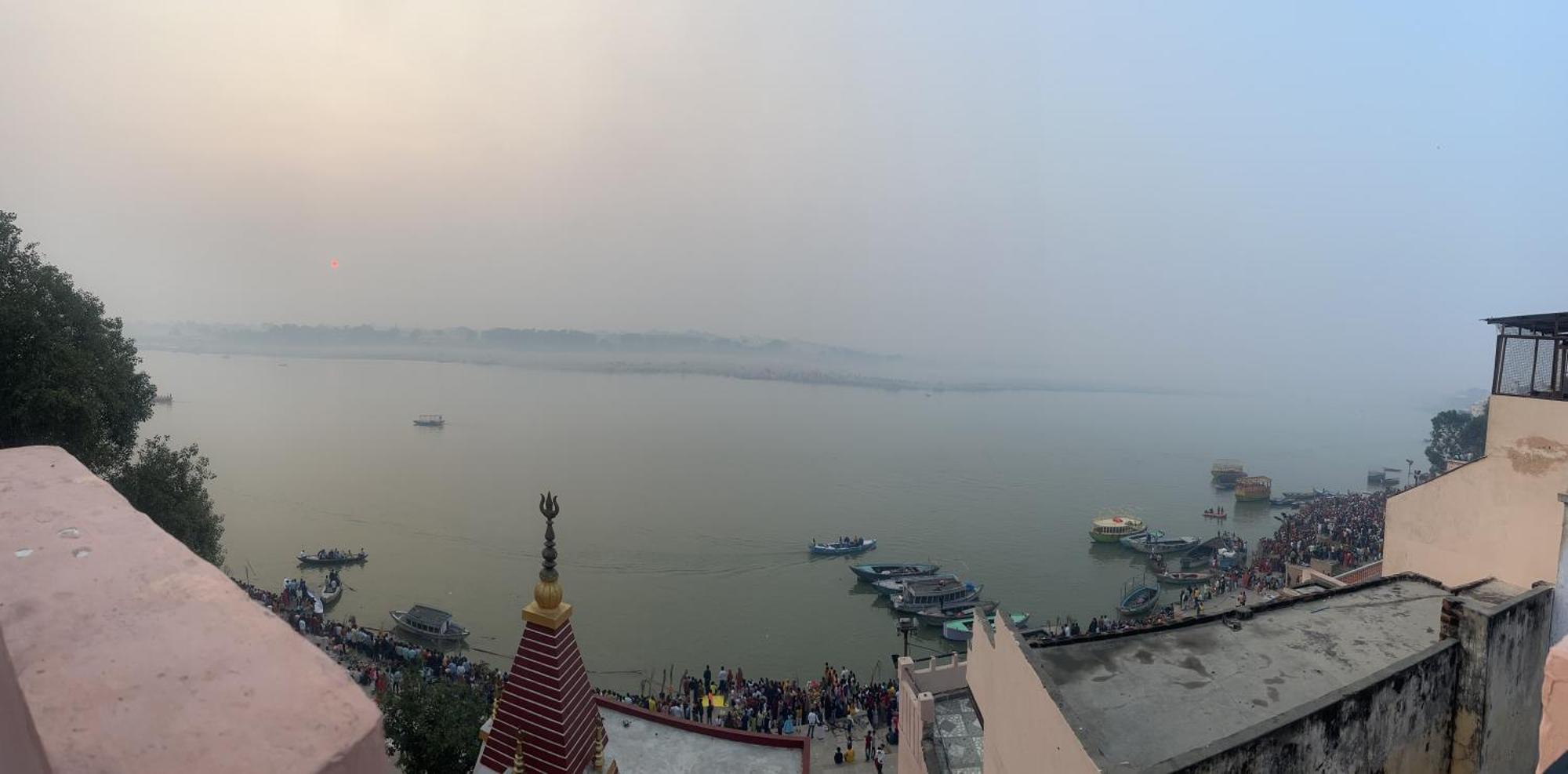 Tandon Lodge On The Ganga Ghat Homestay Varanasi Exterior foto
