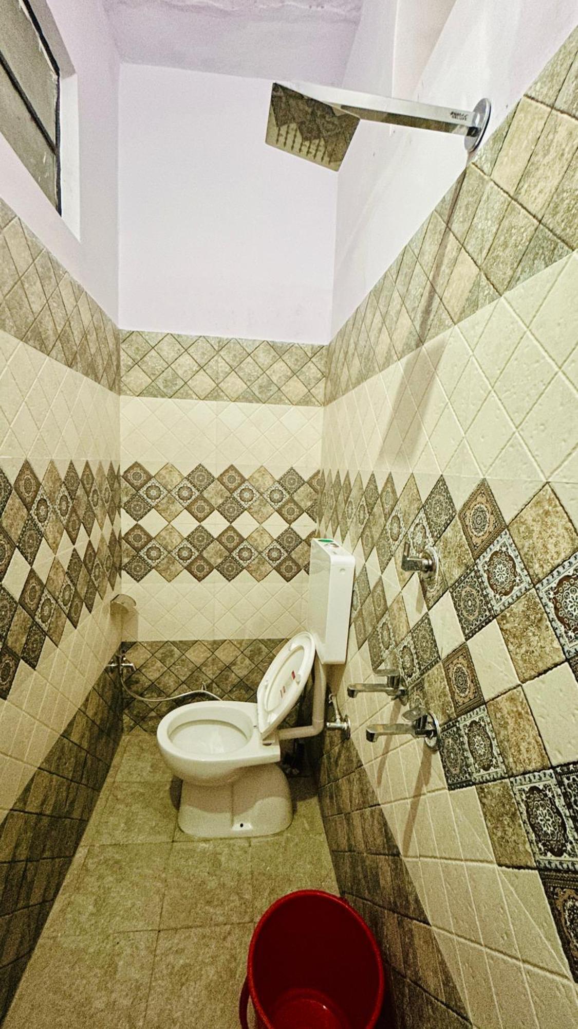 Tandon Lodge On The Ganga Ghat Homestay Varanasi Exterior foto
